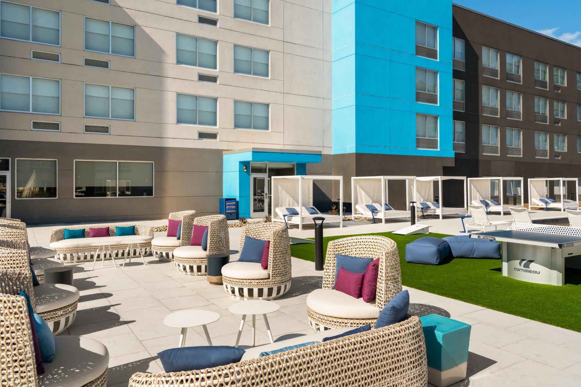 Tru By Hilton Wilmington Hotel Exterior photo
